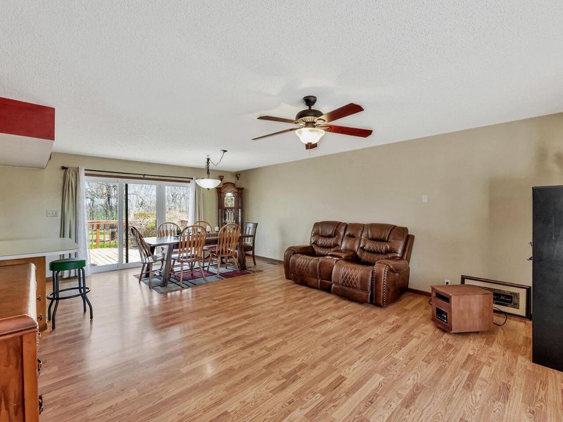 1140 S Howard St, Arlington, KS 67514