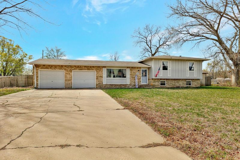 223 E Rosewood, Rose Hill, KS 67133