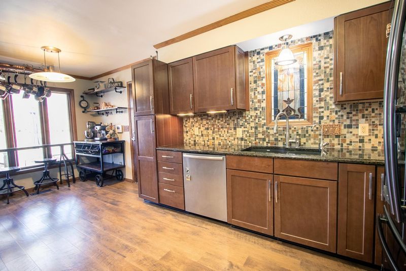 906 Grandview, Newton, KS 67114