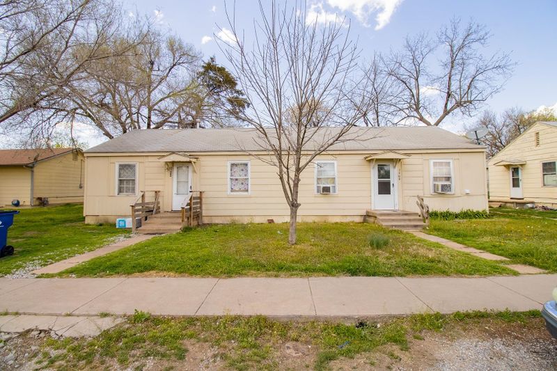 3450 E Roseberry St, Wichita, KS 67210