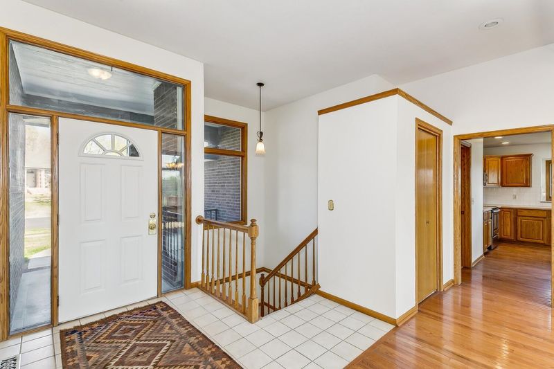 126 S Lakeside, Andover, KS 67002