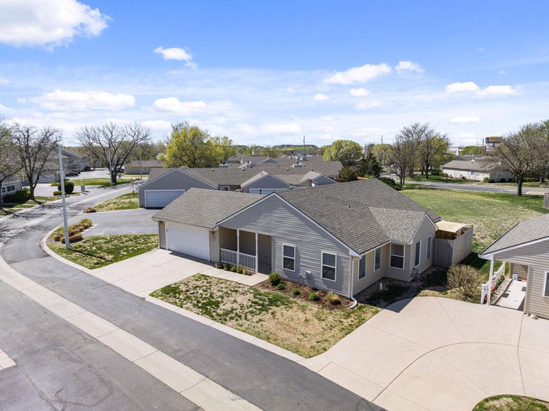 27 Lansdown St, Wichita, KS 67220