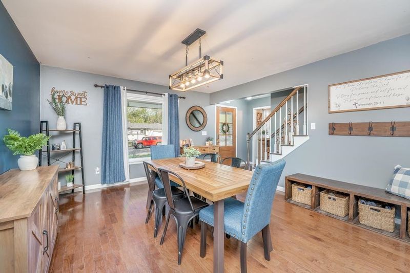 836 N Brook Forest Rd, Derby, KS 67037