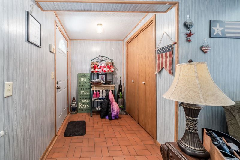 220 Santa Fe, Halstead, KS 67056