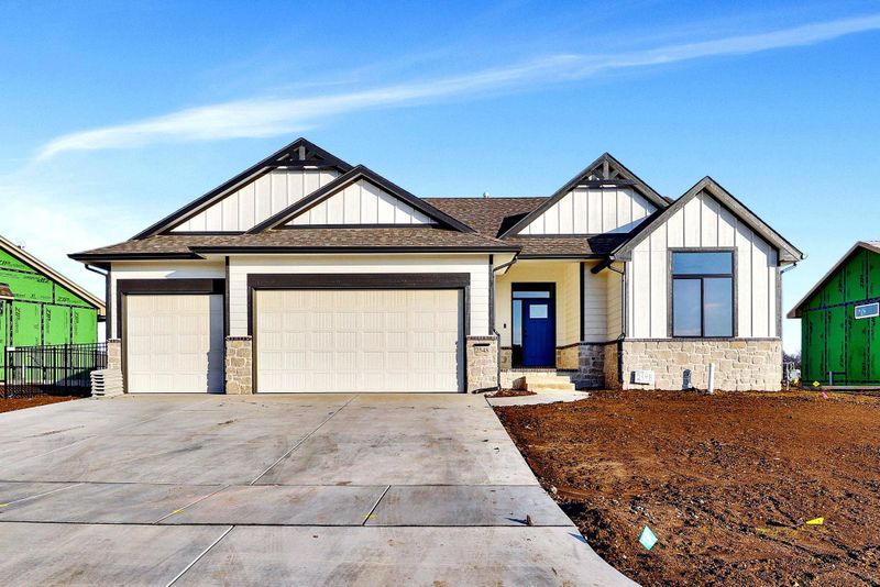 2548 N Bluestone St, Andover, KS 67002