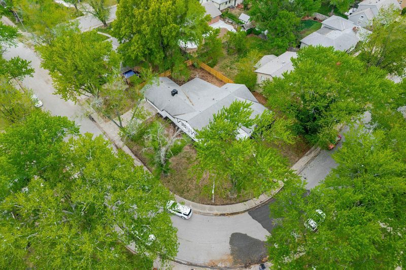 831 E Morningview St, Derby, KS 67037