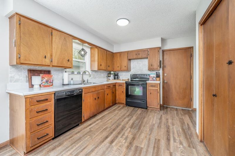 3202 S Kessler, Wichita, KS 67217