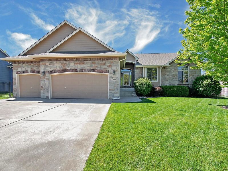13419 E Laguna Cir, Wichita, KS 67230
