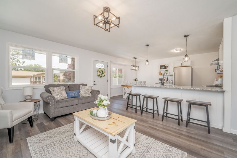2131 E Frontenac St, Park City, KS 67219