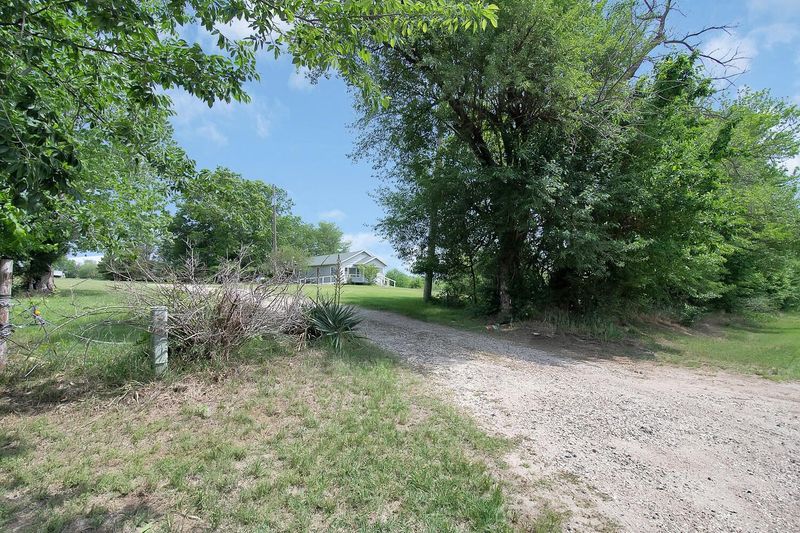 2040 E 93rd St N, Valley Center, KS 67147