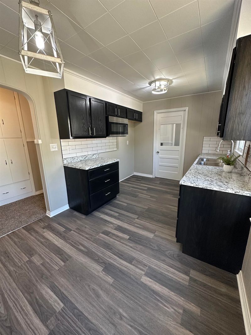 1408 E Alta, Wichita, KS 67216