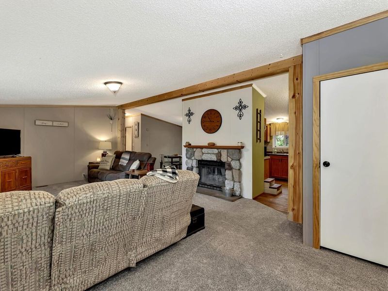 10947 SW Dennett Rd, Augusta, KS 67010