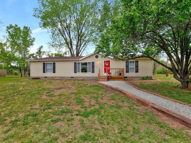 10947 SW Dennett Rd, Augusta, KS 67010