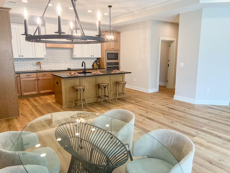 705 E Park Pl, Andover, KS 67002