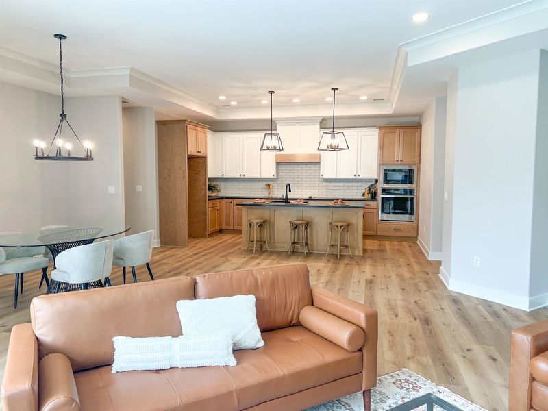 705 E Park Pl, Andover, KS 67002