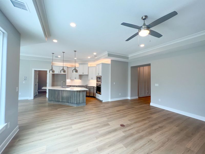 709 E Park Pl, Andover, KS 67002