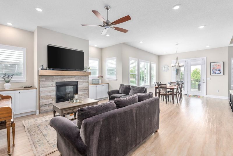 3110 N Chambers Cir, Wichita, KS 67205