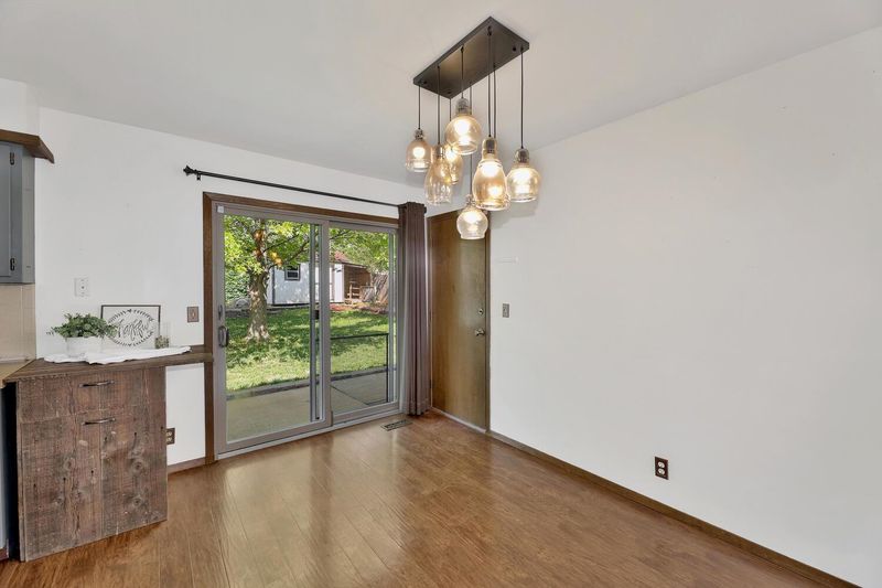 4033 Clarendon, Bel Aire, KS 67220
