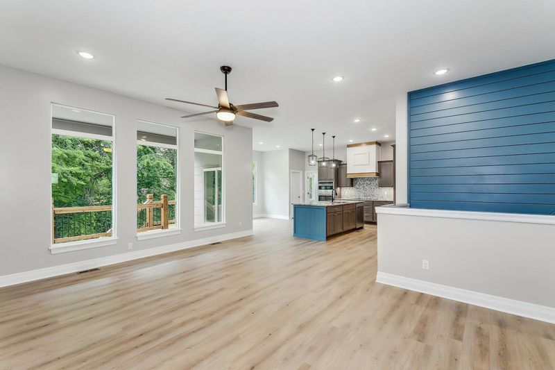 429 E River Birch Cir, Haysville, KS 67060