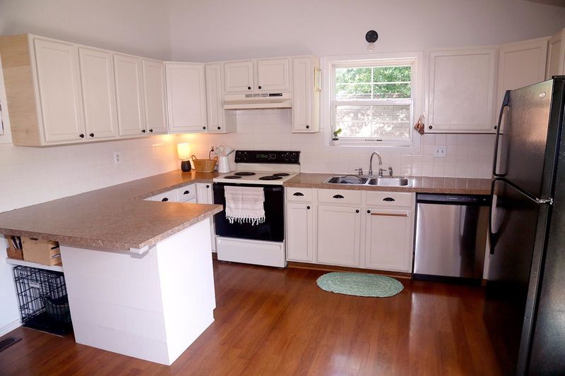 1307 S Gasaway Ct, Derby, KS 67037