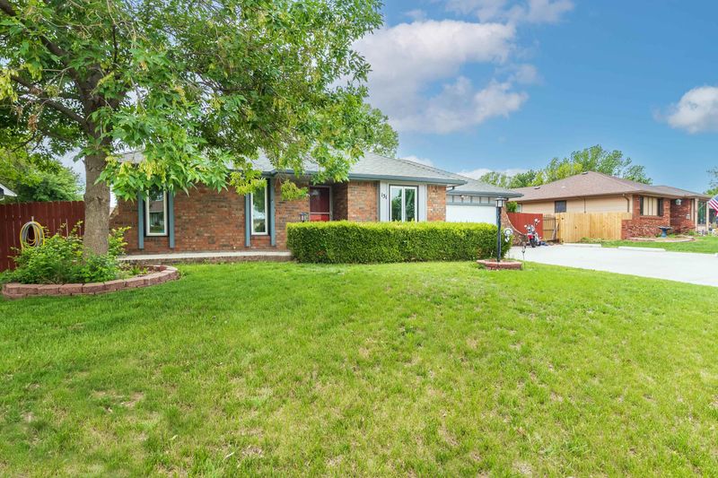 131 Brazos Dr, Goddard, KS 67052