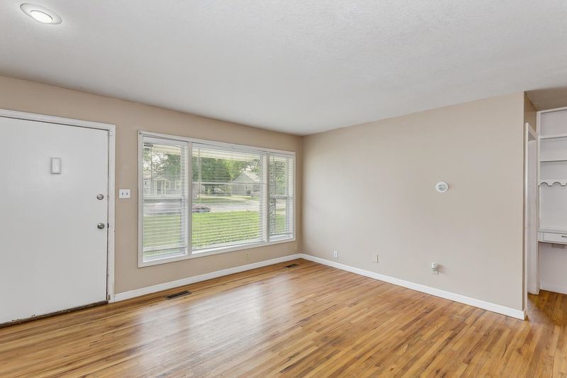 1013 S Yale St, Wichita, KS 67218