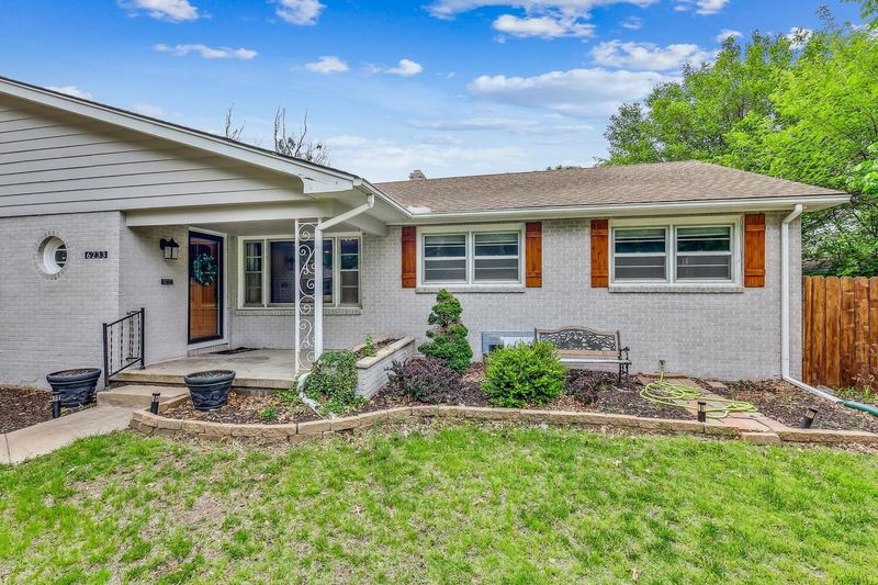 6233 E Marjorie Ln, Wichita, KS 67208