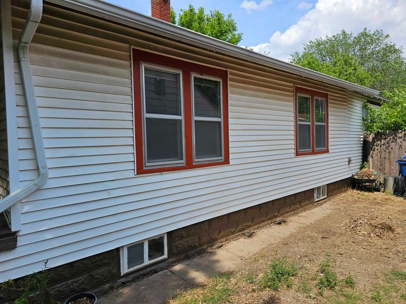 1418 S Pattie St, Wichita, KS 67211