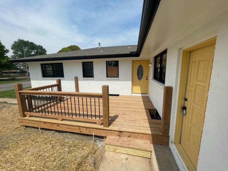 5900 Danbury St, Bel Aire, KS 67220