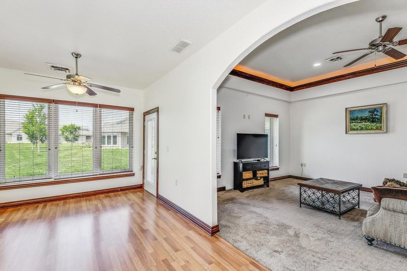 1349 N Hamilton Dr Unit B, Derby, KS 67037