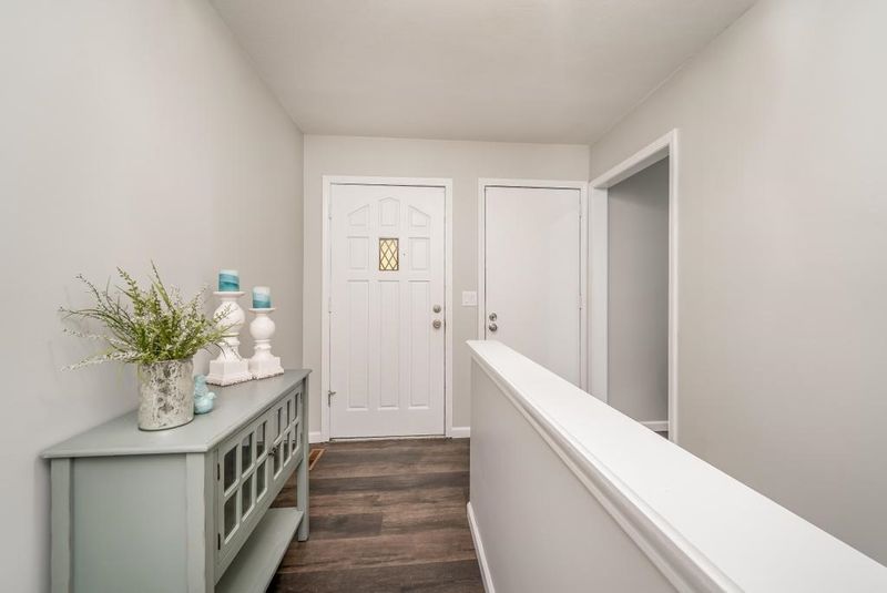 8229 E Mount Vernon St, Wichita, KS 67207
