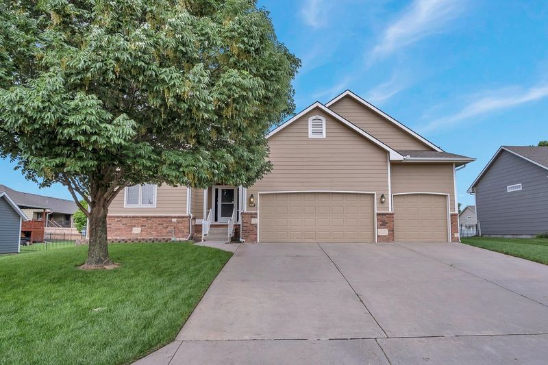 3017 S Duncan St, Newton, KS 67114