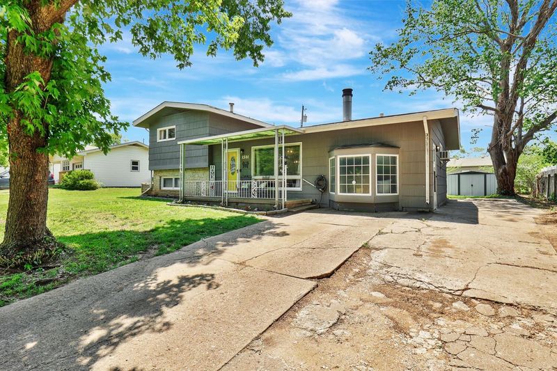 1501 E Beaumont St, Park City, KS 67219