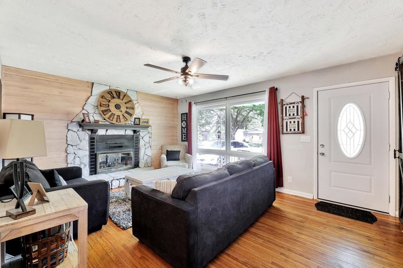 1501 E Beaumont St, Park City, KS 67219