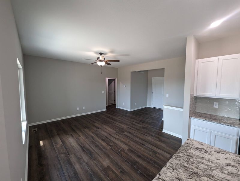 206 Summer Ct, Newton, KS 67114