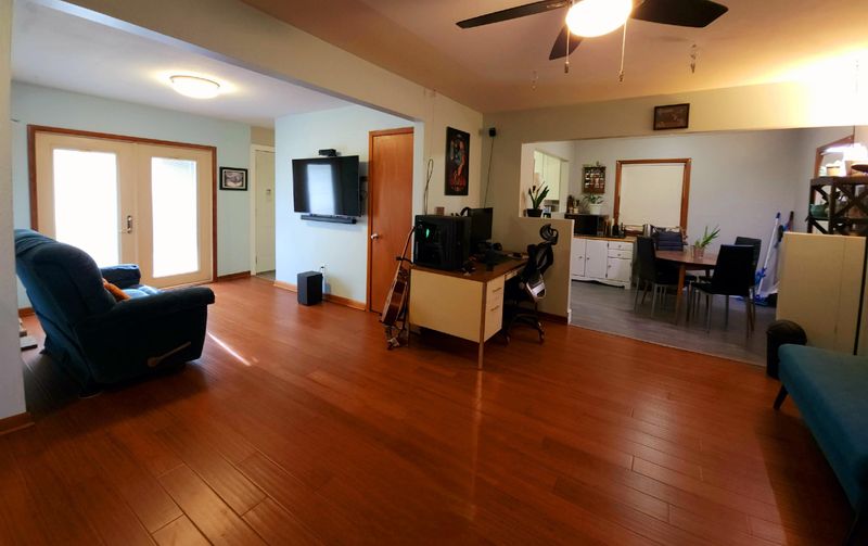 2019 N Kessler St, Wichita, KS 67203