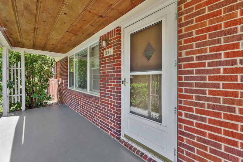 535 S Derby Ave, Derby, KS 67037
