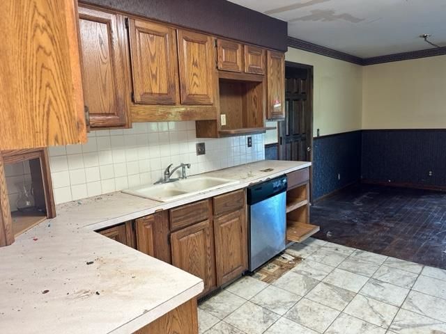 914 S Laurel St, Wichita, KS 67207