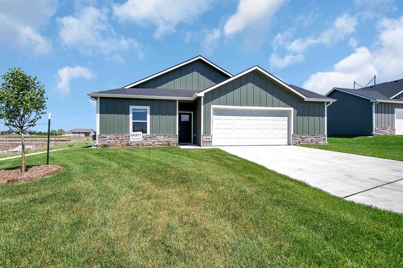 2840 E Highridge St, Park City, KS 67219