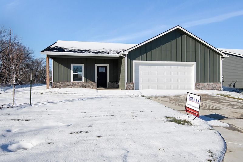 3047 E Highridge Ct, Park City, KS 67219