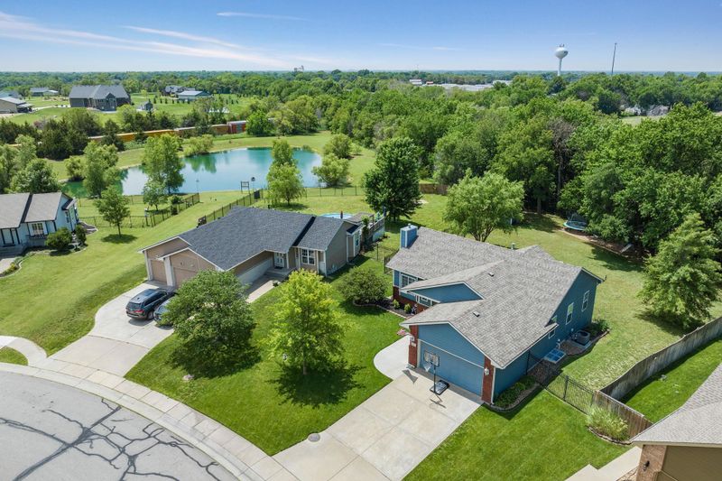 1641 N Prairie Run Cir, Mulvane, KS 67110