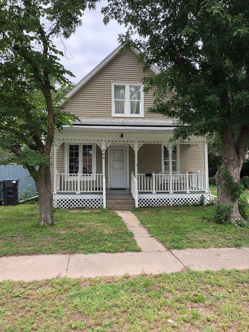 204 Old Main, Newton, KS 67114