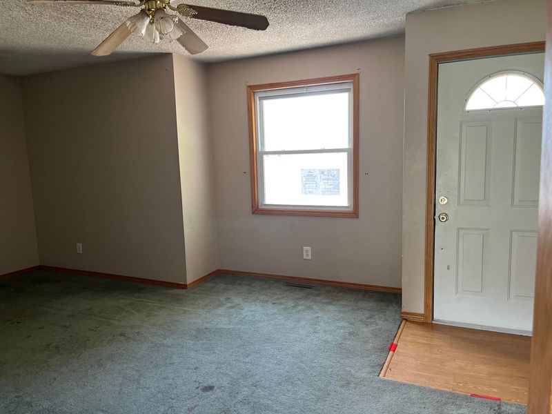 806 Gardner Ct, Augusta, KS 67010
