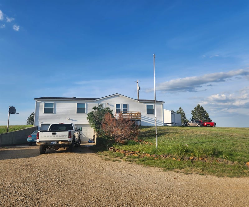 885 Buffalo Rd, Tescott, KS 67484
