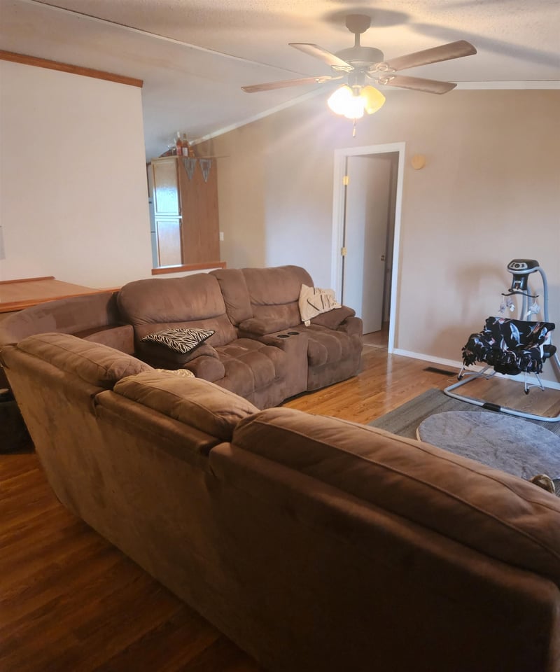 885 Buffalo Rd, Tescott, KS 67484