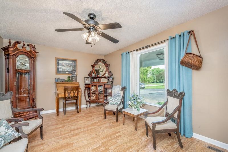 12 N Lakeview Ct, Goddard, KS 67052