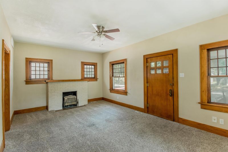 1505 W Maple St, Wichita, KS 67213