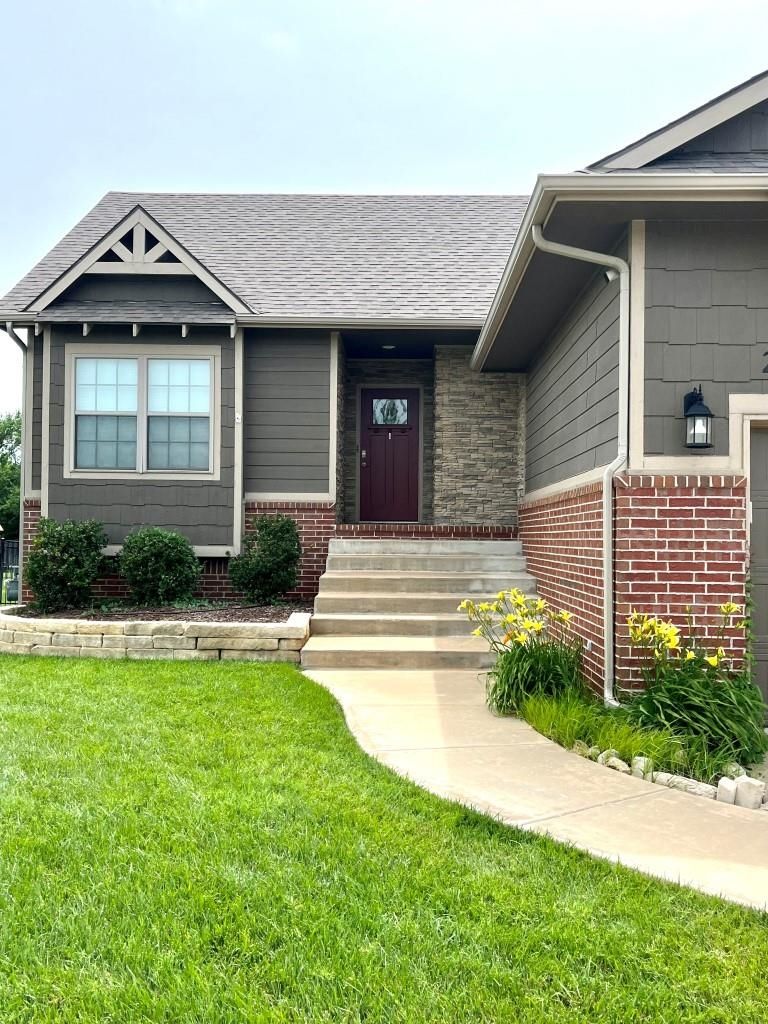 2609 N Sandstone, Andover, KS 67002