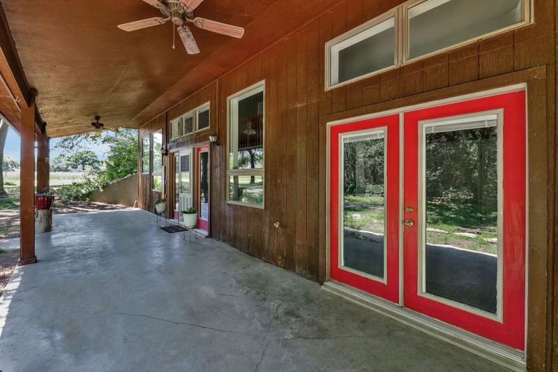 914 Meridian, Newton, KS 67114