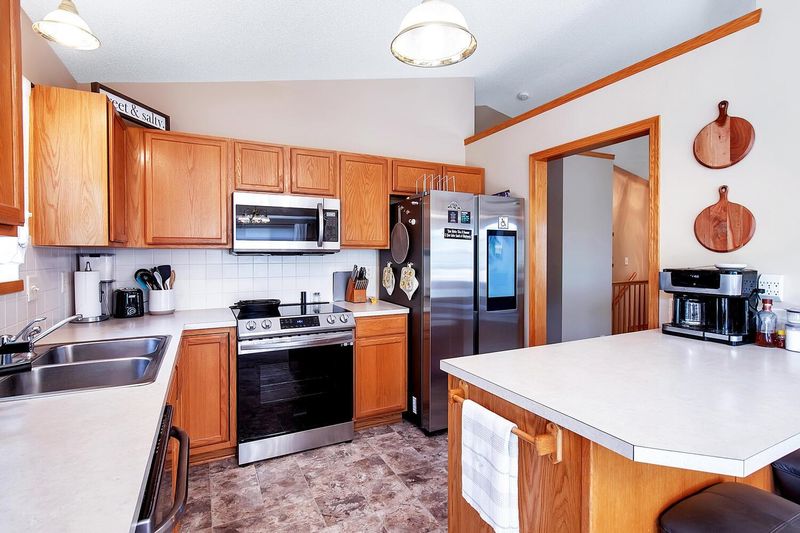 1711 E Summerwood St, Goddard, KS 67052